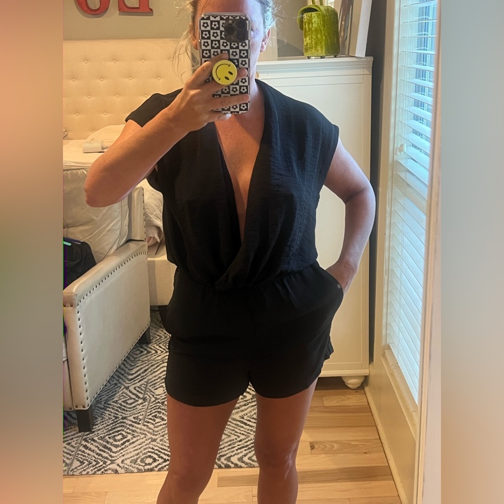 Flawless/Vici - black open front romper! Size Small!